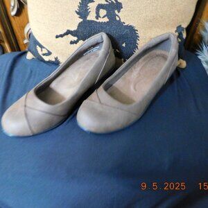 Easy Street New Comfort Brown Shoes